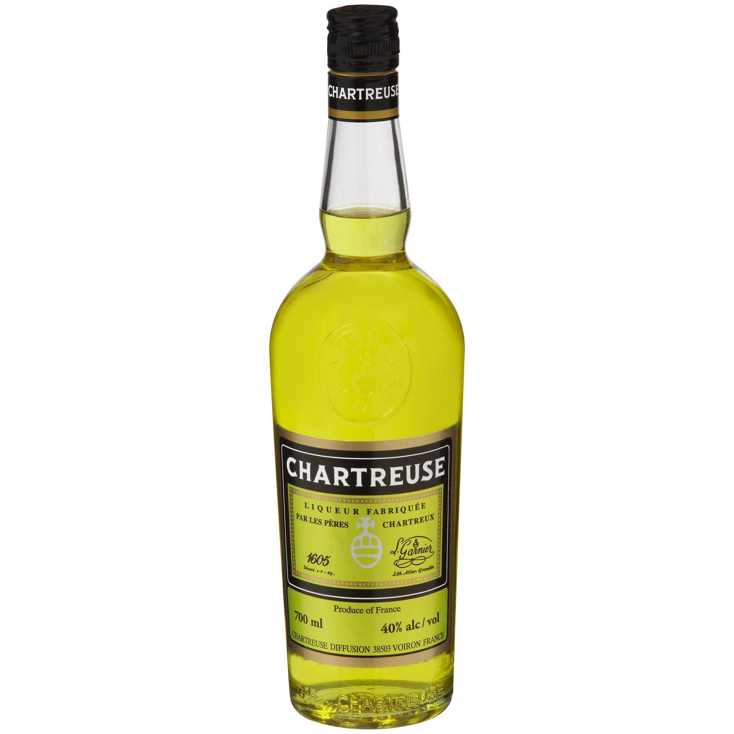 Chartreuse Yellow 700mL - Harry's Liquor